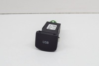 фото thumb №8, Разъём usb volksvagen polo 6c с крышка nowe оригинальные 6c0035249b