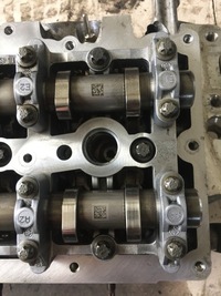 фото thumb №5, Bmw 2.0d b47c20b головка комплектна вали