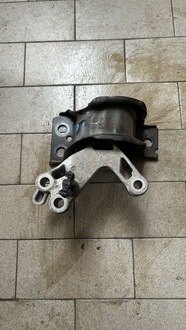 фото thumb №1, Кронштейн кронштейн renault captur i 112849985r