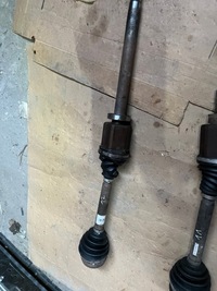 фото thumb №1, Привідний вал sprinter 2018-2024 права a9103301100