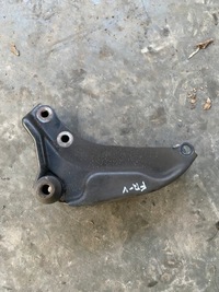 фото thumb №1, Honda fr-v 2.0 кронштейн двигателя