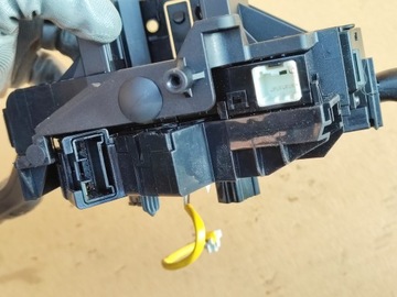 фото thumb №10, Kuga mk1 рестайлинг 2.0 tdci переключатель комбинированный лента