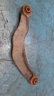 фото thumb №1, Рычаг правый задняя volvo xc70 31406749