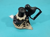 фото thumb №1, Механизм колеса запасного 8200269378e renault clio iii 3 подъемник кронштейн