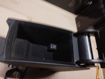 фото thumb №5, Подлокотник vw passat b6,2008r.