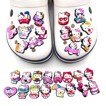 Przypinka Hello Kitty do Crocs butów klapków telefonu torebki plecaka torby