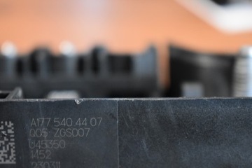 фото thumb №3, Ідеальний розподільник струму коробка запобіжників mercedes w118 w177 x247 1