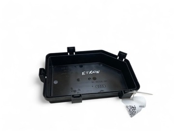 фото thumb №7, Audi e-tron 2021 кришка коробка запобіжників 4ke937124