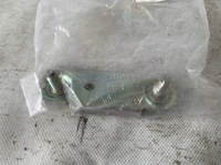 фото thumb №2, Кронштейн шарнір двері renault megane ii 8200619122