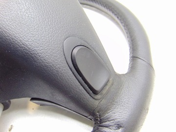 фото thumb №8, Руль чёрная кожа мульти лепестки mercedes ml w164 w251 a1644605103