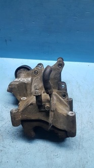 фото thumb №4, Hyundai santa fe 2,0 crdi кронштейн насоса підсилювача