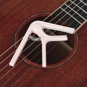 GITARA BASOWA CAPO DO KLASYKI
