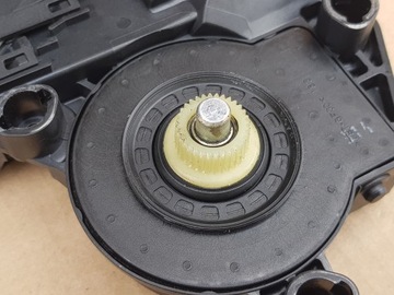 фото thumb №11, Двигунчик скла лівий перед / audi a2 99-05 / 8z1959801 / справний / європа