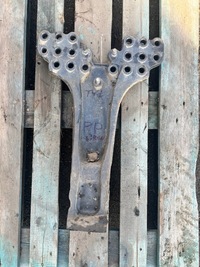 фото thumb №1, Кронштейн кронштейн заднього міст scania r 1537311