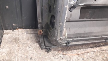 фото thumb №8, Двері праві перед vw golf ii 5d 88r