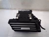 фото thumb №1, Решітка повітропровід ліва mercedes w212 e клас