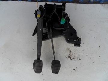 фото thumb №1, Citroen c5 i ii рестайлінг 04-08 2.0 hdi педалі європа