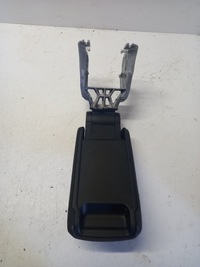 фото thumb №5, Подлокотник audi a3 8v 8v0864283