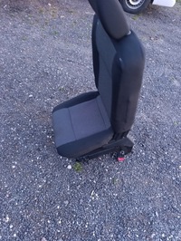 фото thumb №9, Vw t5 t6 сиденье одинарный второй ряд/ 2 ряд koziołek зад/ задний austin