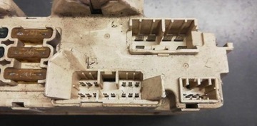 фото thumb №5, Коробка запобіжників mazda 626 1996 2.0l