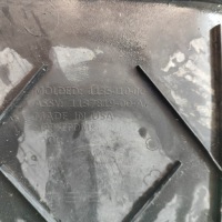 Купить Tesla model 3 2019 накладка средняя подвеска, фото thumb