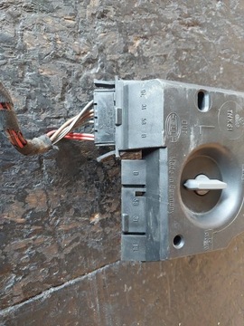 фото thumb №7, Вкладка лампы задней левый audi 80 b4 sedan thk81