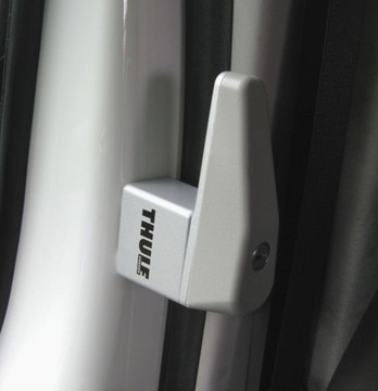 Sprinter Cab Lock Thule W-wa защита двери кабины водителя