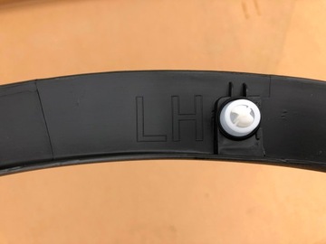 фото thumb №12, Накладка планка крыльев левый зад 1658693-00-a 165869300a tesla модель y