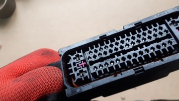 фото thumb №5, Q7 4l штекер роз'єм насоса гальмівної з'єднувач