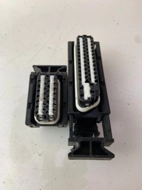 фото thumb №5, Разъёмы штекер колодка блок управления двигателя volkswagen polo 6r v 1.2 al