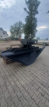 Гидравлический трапециевидный ковш