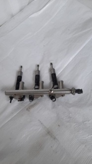 фото thumb №1, Corsa f 1.2 молдинг впрыскная форсунки 9830132980