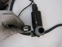 фото thumb №3, Помпа распылителя передняя стекло range rover 1011285 111007b 410544