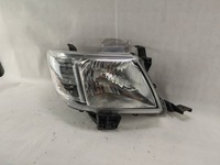 фото thumb №1, Toyota hilux lift 2012-2016 фара правый лампа правая
