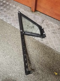 фото thumb №1, Стекло треугольник левая citroen ds4 оригинальный номер 2012 rok