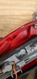 фото thumb №4, Лампа задня права renault modus 8200212204