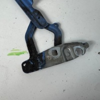 фото thumb №12, Петли капота комплект левое правое ford fiesta mk7 oem номер оригинал 8a61-16800-ad
