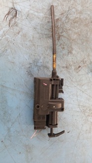 фото thumb №1, Привод крышка заливной renault modus 1.5dci 04r