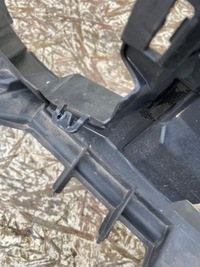 фото thumb №10, Mercedes w206 направляющая перед бампера кронштейн