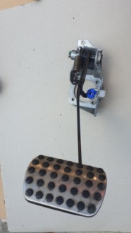 фото thumb №1, Педаль гальма a2022941701 mercedes slk r170