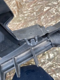 фото thumb №9, Mercedes w206 направляющая перед бампера кронштейн