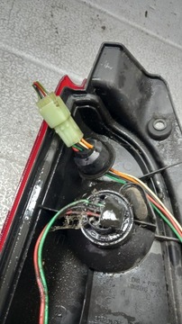 фото thumb №8, Лампа правая зад opel agila 1.2b 02r hb