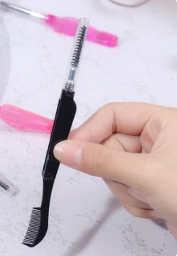 Складная щеточка с гребешком для ресниц и бровей, черная Prima Derma