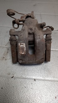 фото thumb №1, Супорт правий задня peugeot 407 06r 2.0hdi