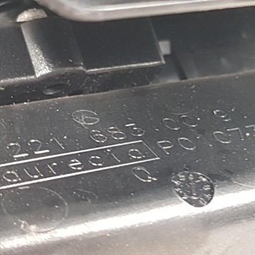 фото thumb №6, Решётки воздуховод туннеля зад mercedes w221 рестайлинг 2216830091