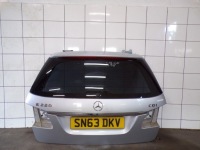 фото thumb №1, Крышка багажника задняя задняя mercedes w212 kombi lak 775