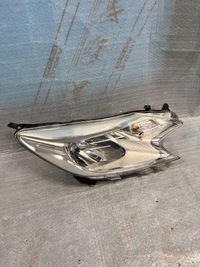 фото thumb №1, Фара правий nissan note ii