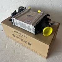 Радіатор інтеркулер audi 059145803p Недорого, фото thumb