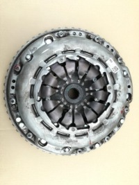 фото thumb №1, Nissan pulsar колесо двухмассовый сцепление 1.2 benz