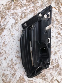 фото thumb №1, Направляющая кронштейн решетка левый перед octavia 3 iii 5e